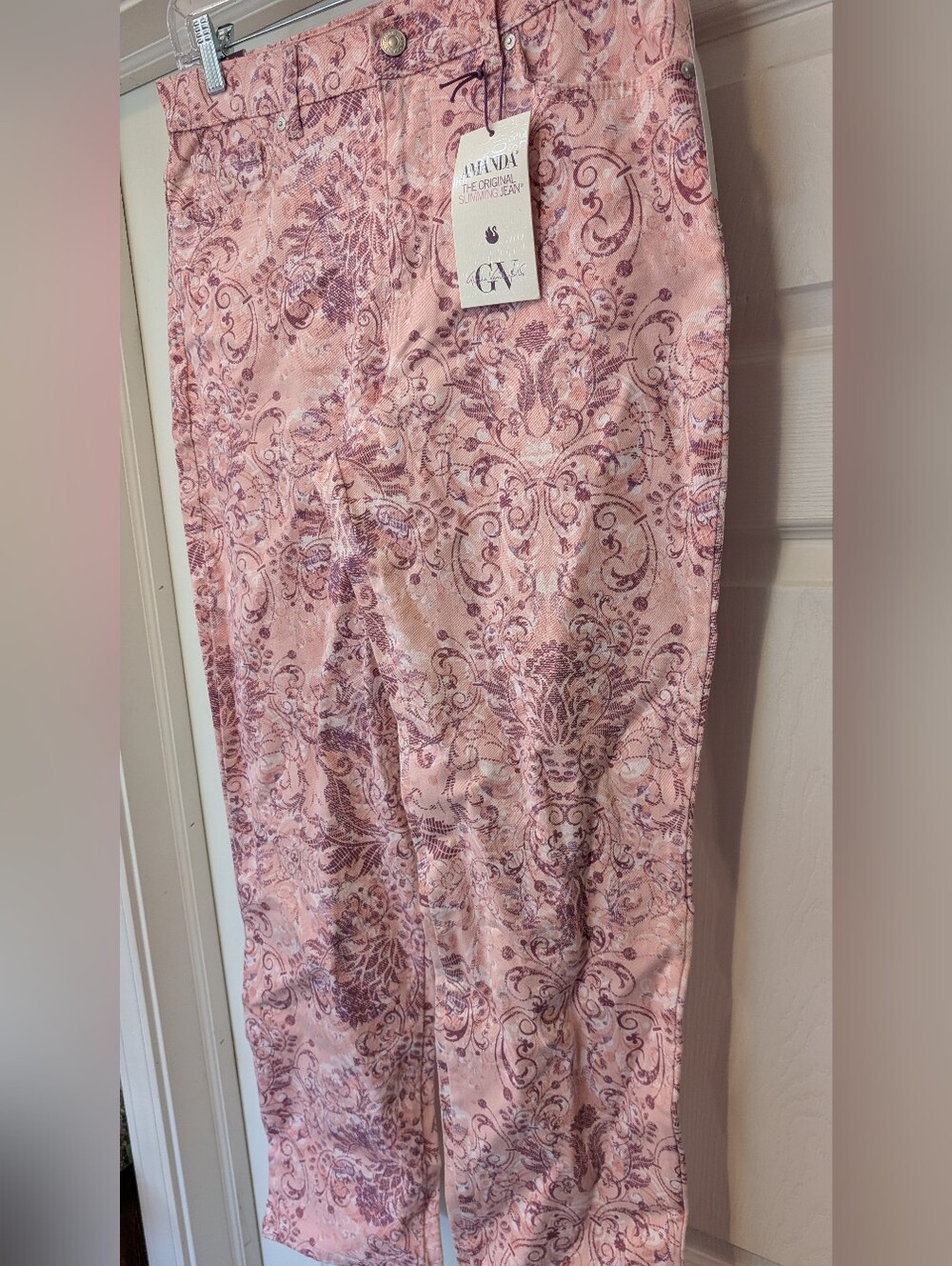 NEW Gloria Vanderbillt Amanda Slimming Jean Women's Rosy Pink Roman Scrolls NWT! - Picture 9 of 16